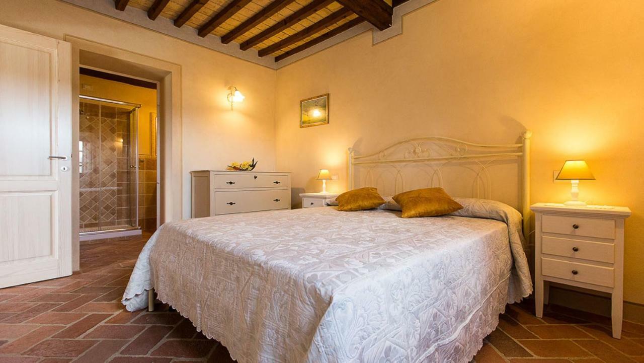Borgo Pie' Di Gamboi Villa Chianni Luaran gambar